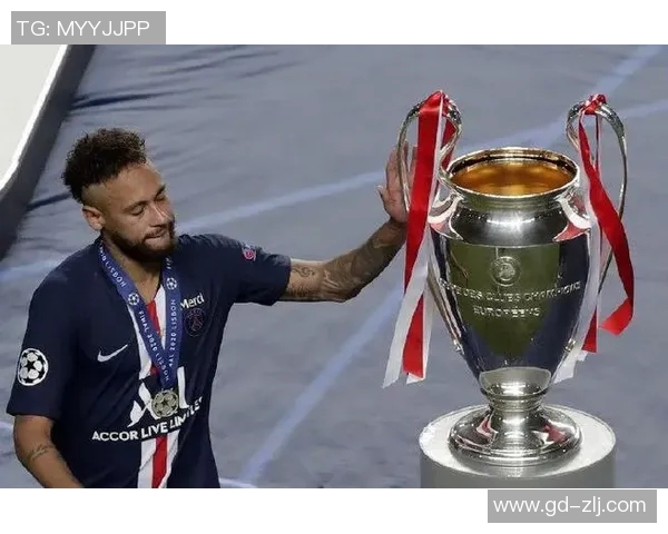 努涅斯在赛季中展现出色表现引发球迷热议与媒体关注